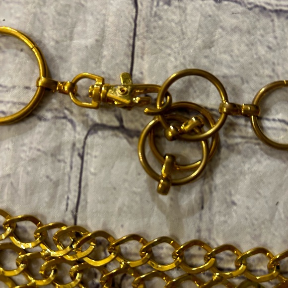 GOLD TONE 3 ATTACHED CHAINS WOMENS BELT - Picture 7 of 9